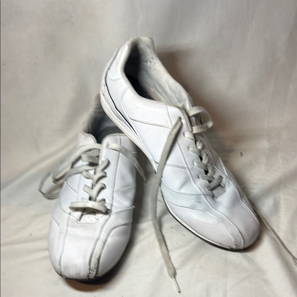 Lacoste White Sneakers Minimalist Design